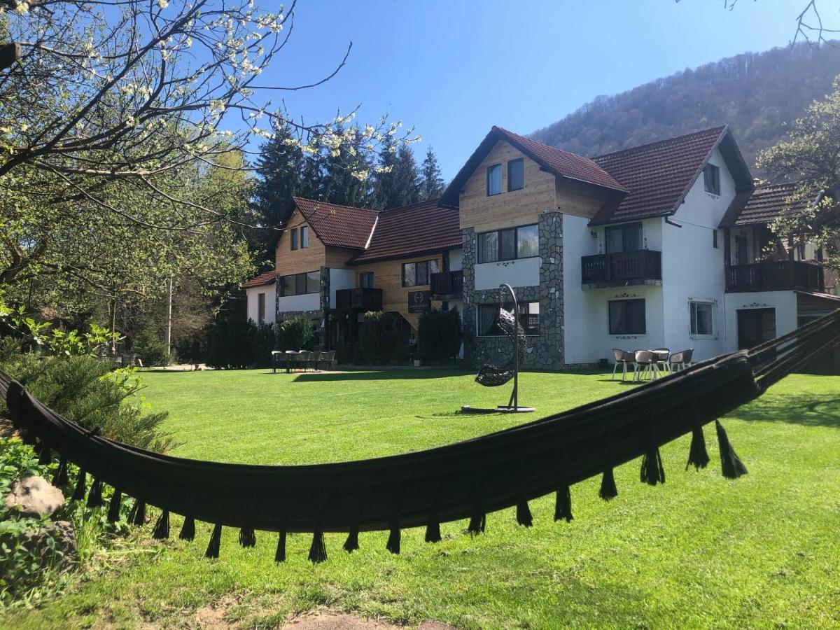 Garden Retreat (Adults Only) Hotel Bran  Buitenkant foto