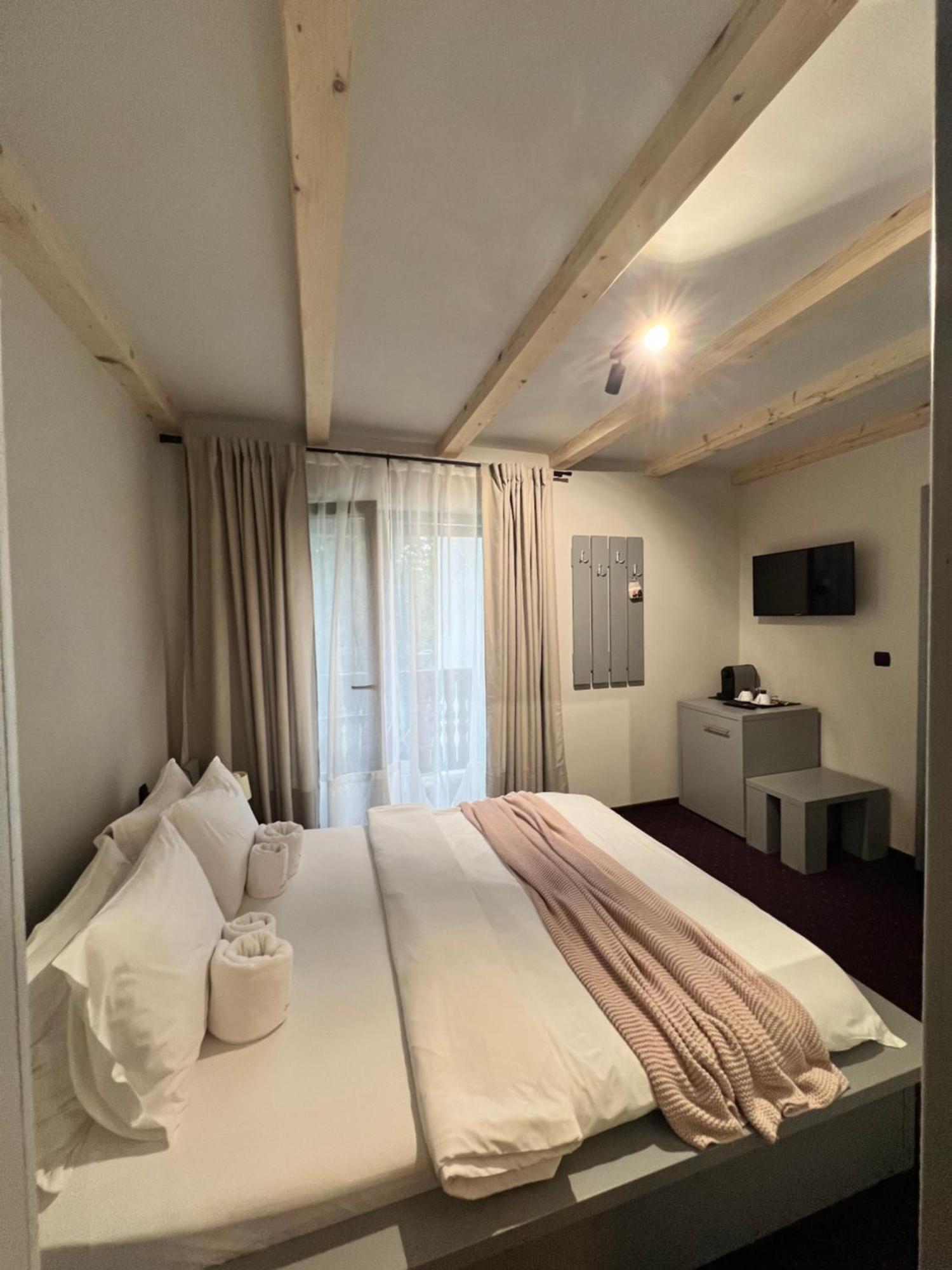 Garden Retreat (Adults Only) Hotel Bran  Buitenkant foto