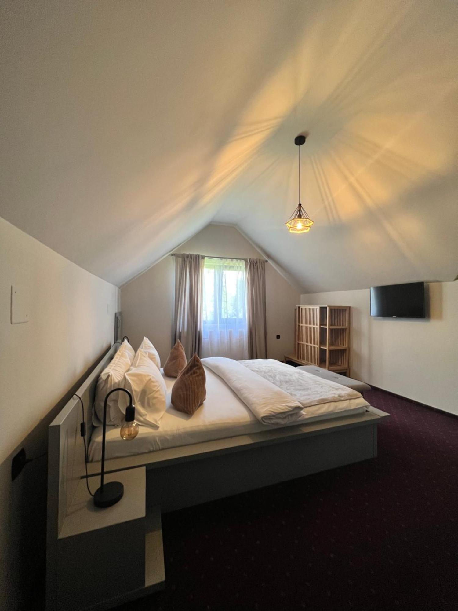 Garden Retreat (Adults Only) Hotel Bran  Buitenkant foto